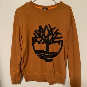 Timberland crewneck new slightly worn worn once or twice nice fit good slim fit